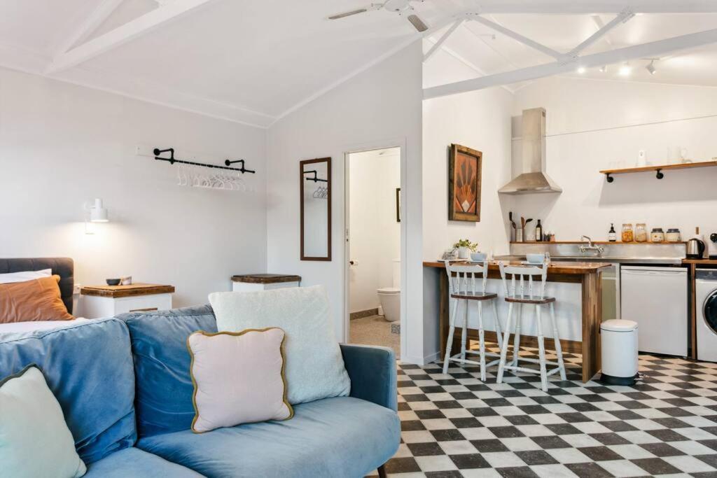 950M To Cbd - Instant Book Tidy Unit Apartamento Gisborne Exterior foto